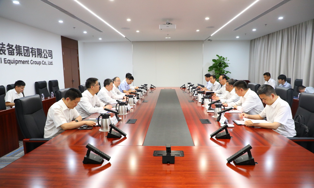 中國電氣裝備黨委副書記、總經(jīng)理周群會(huì)見西安市市長(zhǎng)葉牛平